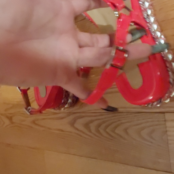 CHRISTIAN LOUBOUTIN PIRA RYAD SANDAL SIZE 42 ( BUT CHECK MEASUREMENTS FIRST) - Picture 5 of 9